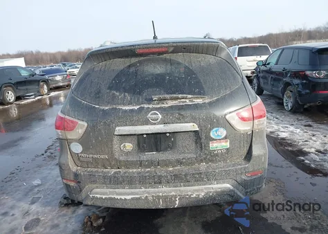 2016 Nissan Pathfinder Platinum/S/Sl/Sv z USA, uszkodzony, nr VIN 5N1AR2MM1GC611338